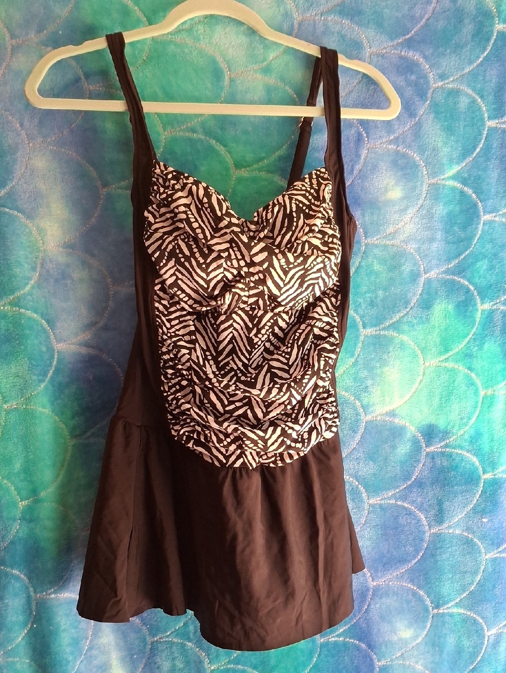 croft & barrow Black Swimdress with White Zebra-Print Bust
